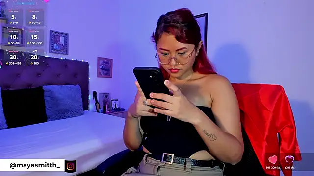 MAYASMITH   online show from 03/15/26, 09:11