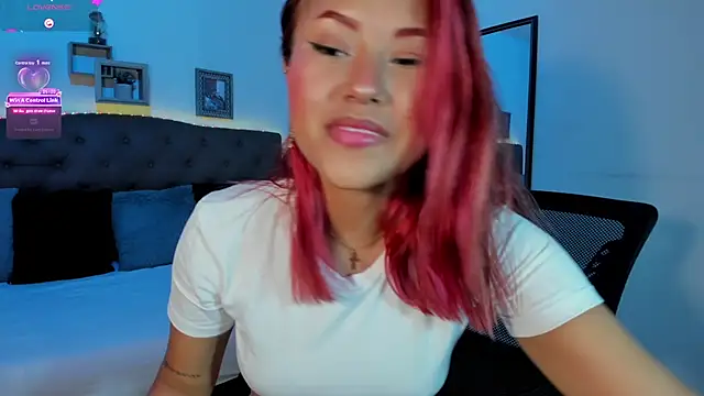 Snapshot of MAYASMITH__ chatting on 07/05/26, 04:30 MAYASMITH online show from 07/05/26, 04:30