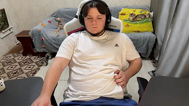 desiredude9 online show from 10/20/25, 06:52