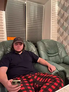 desiredude9 online show from 11/21/25, 06:51