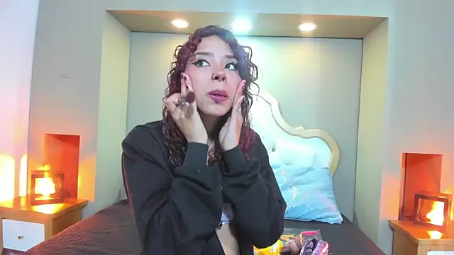 Snapshot of AteneaGreyy chatting on 10/22/25, 11:53 AteneaGreyy online show from 10/22/25, 11:53