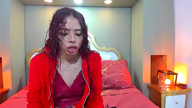 Snapshot of AteneaGreyy chatting on 12/05/25, 12:15 AteneaGreyy online show from 12/05/25, 12:15