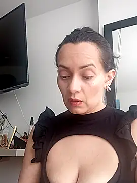 sarita star online show from 10/28/25, 05:01