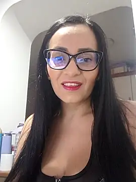 Snapshot of sarita_star chatting on 06/22/26, 03:42 sarita star online show from 06/22/26, 03:42