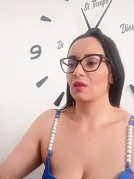 sarita star online show from 11/13/25, 04:00