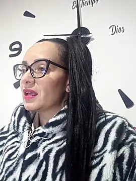 sarita star online show from 11/18/25, 01:54