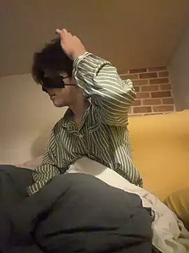 honeybottle online show from 01/18/26, 01:20