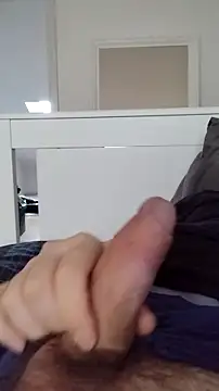 NewJoiner online show from 09/24/25, 04:46