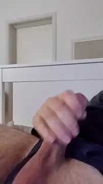 NewJoiner online show from 04/16/26, 09:04