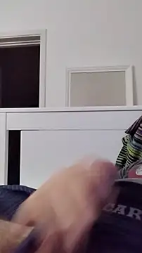 NewJoiner online show from 11/13/25, 06:23