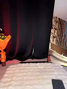 AubrieleRouj1 online show from 11/14/25, 05:05