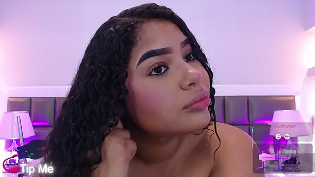 LennaEvans online show from 12/17/25, 11:37