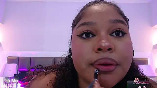 LennaEvans online show from 10/25/25, 01:23