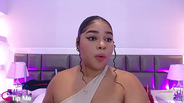 LennaEvans online show from 12/05/25, 11:09