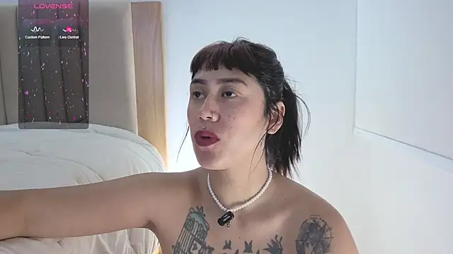 lena slaave online show from 09/09/25, 03:32