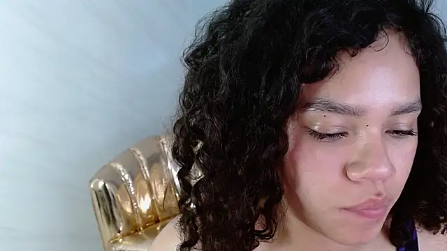 Canela s1 online show from 11/11/25, 08:31