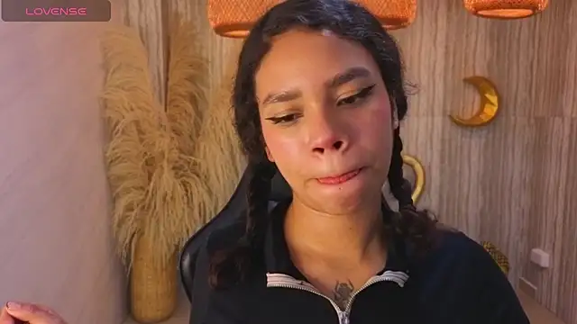 Canela s1 online show from 11/01/25, 08:25