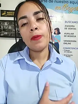 Snapshot of MAYE__13 chatting on 07/12/26, 03:02 MAYE 13 online show from 07/12/26, 03:02