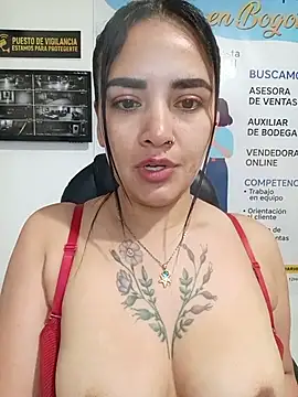 Snapshot of MAYE__13 chatting on 06/25/26, 12:10 MAYE 13 online show from 06/25/26, 12:10