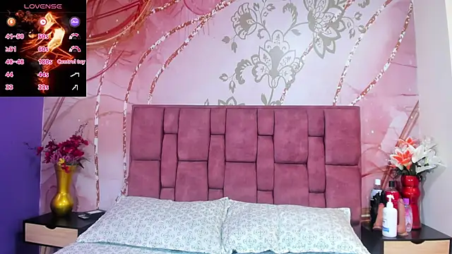 luna maisonn online show from 11/06/25, 08:13