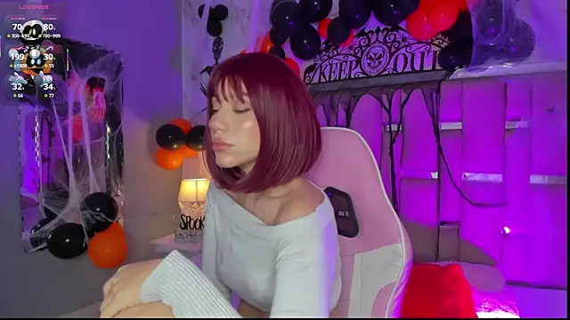 ZharaLux online show from 10/12/25, 12:28