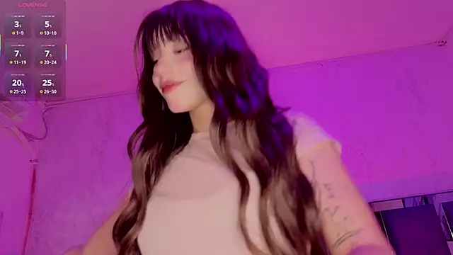 ZharaLux online show from 11/12/25, 12:53