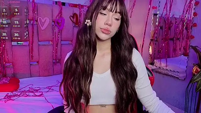 ZharaLux online show from 02/10/26, 12:59