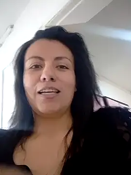 Snapshot of MargarettCooper chatting on 10/15/25, 04:04 MargarettCooper online show from 10/15/25, 04:04