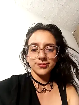 Snapshot of DaKoTa_LuNaR chatting on 09/24/25, 04:30 DaKoTa LuNaR online show from 09/24/25, 04:30