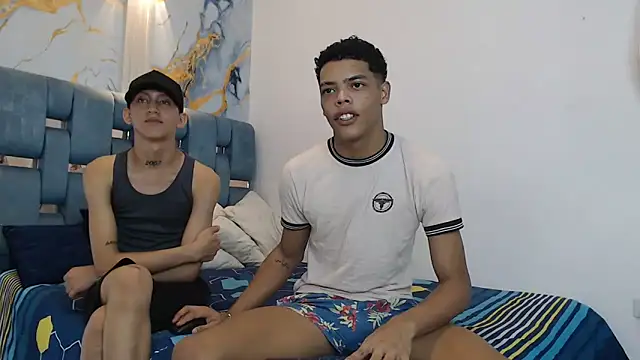 PRETTY FEM online show from 12/17/25, 02:49