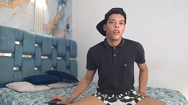 PRETTY FEM online show from 03/09/26, 08:45