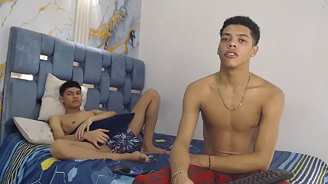 PRETTY FEM online show from 03/29/26, 07:37