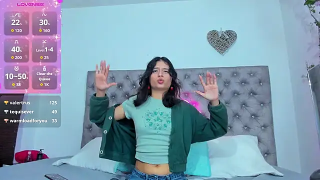 Georgina Ferri  online show from 11/12/25, 05:17