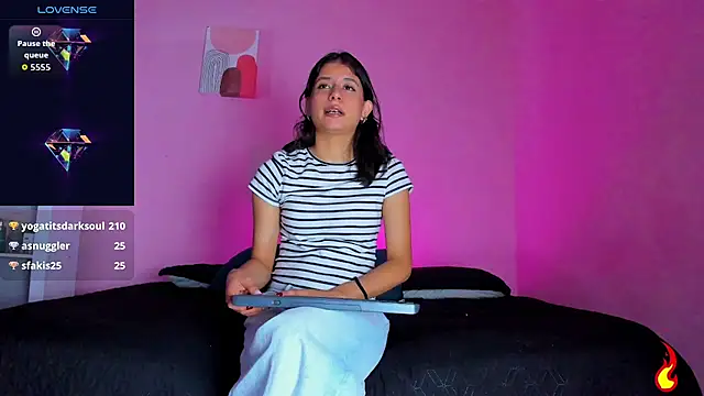 Georgina Ferri  online show from 12/17/25, 05:18