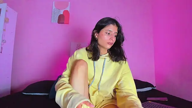 Georgina Ferri  online show from 11/14/25, 05:16