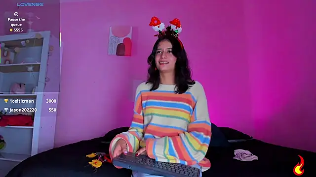 Georgina Ferri  online show from 12/05/25, 05:22