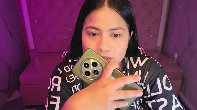 Victoria b  online show from 11/05/25, 07:50