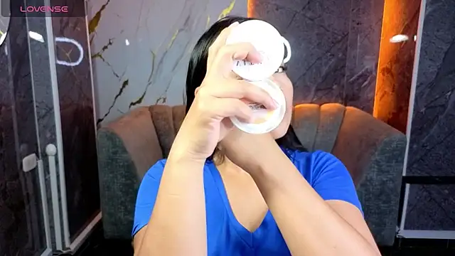 Victoria b  online show from 10/27/25, 07:48