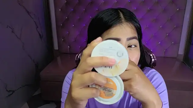 Victoria b  online show from 11/27/25, 07:47