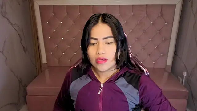 Victoria b  online show from 11/11/25, 08:03