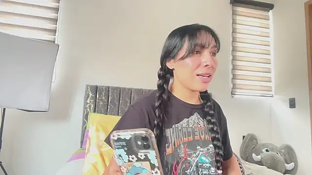 greciadom555 online show from 10/02/25, 04:32