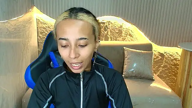 Agnis ink r online show from 11/12/25, 01:15