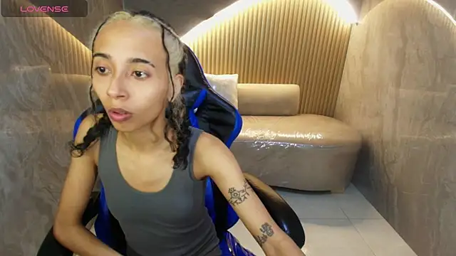 Agnis ink r online show from 10/08/25, 03:08