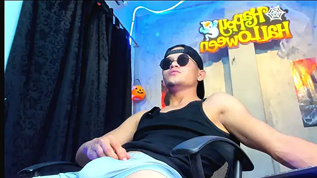 Manuel FPG online show from 10/27/25, 01:17