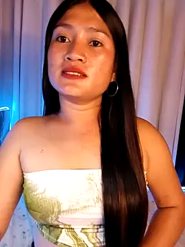 Snapshot of Naughtyalina2 chatting on 09/20/25, 05:29 Naughtyalina2 online show from 09/20/25, 05:29