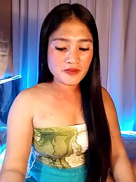 Snapshot of Naughtyalina2 chatting on 09/24/25, 05:25 Naughtyalina2 online show from 09/24/25, 05:25