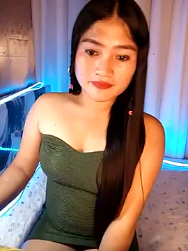 Snapshot of Naughtyalina2 chatting on 10/01/25, 12:27 Naughtyalina2 online show from 10/01/25, 12:27