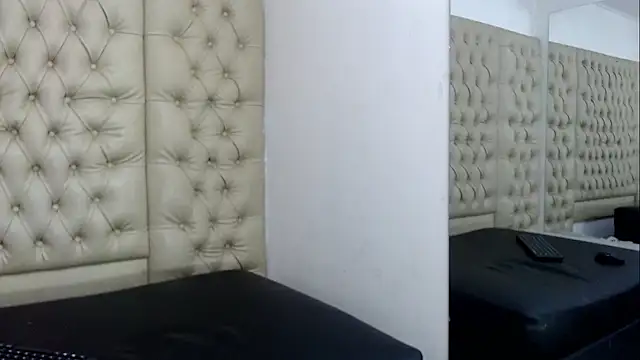 JessicaHott01 online show from 10/02/25, 07:39