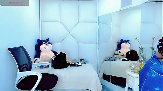 KatyuscaSubmissive online show from 11/12/25, 07:40