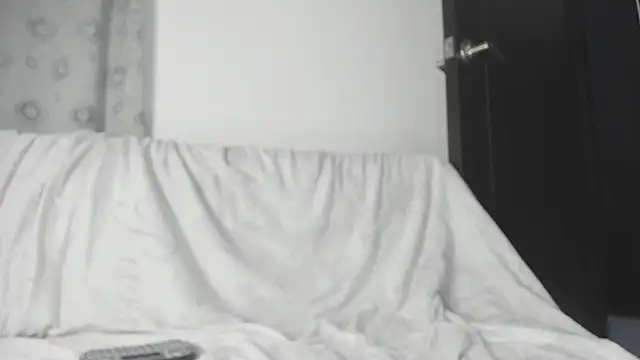 mila dash online show from 11/29/25, 02:12